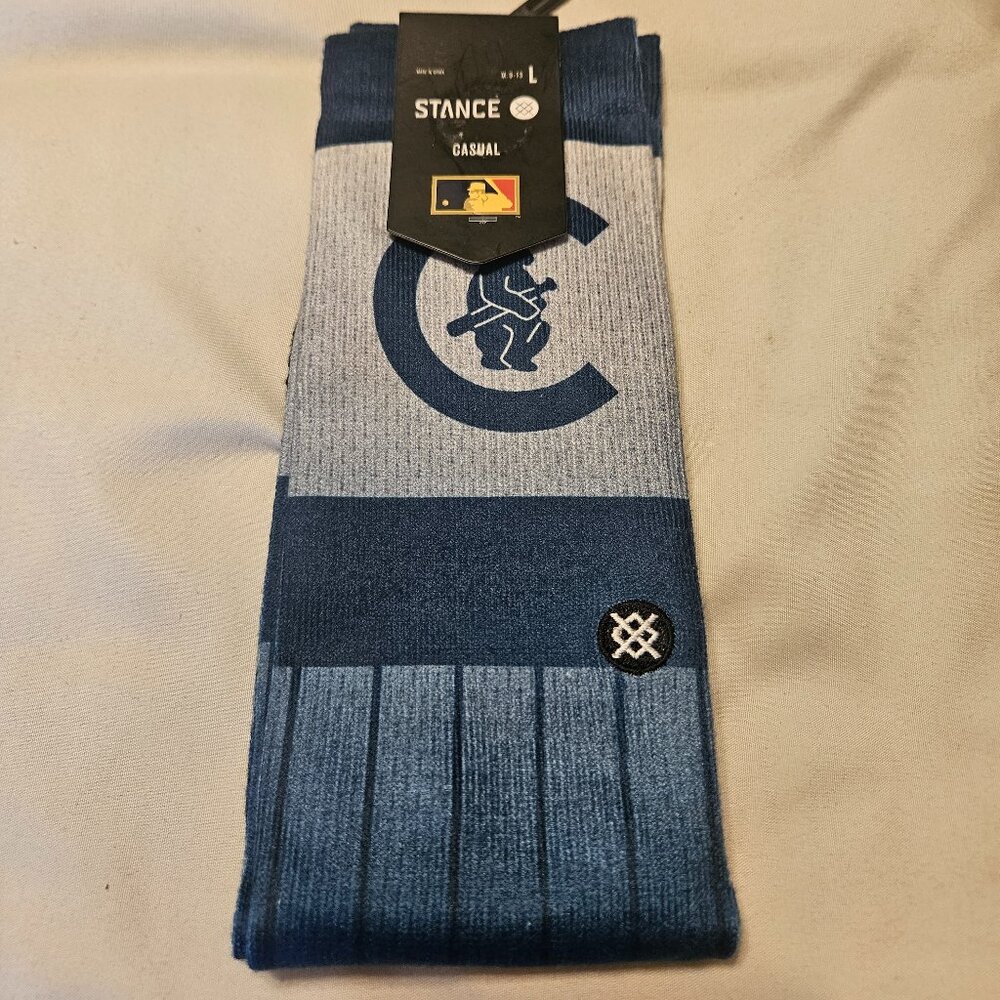 NWT Stance MLB Chicago Cubs Crew Socks Size Men's Large (9-13)